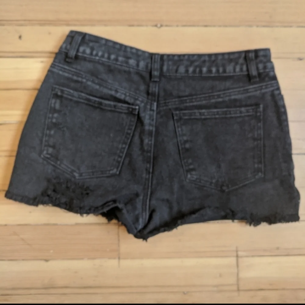 Distressed High Rise Shorts - Picture 2 of 6